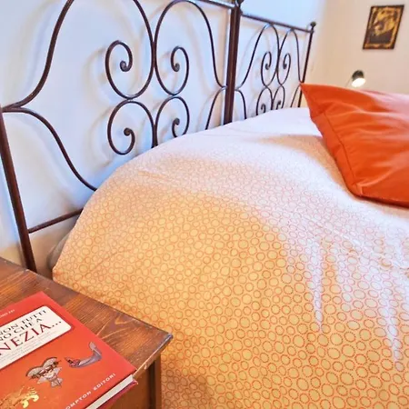 Mellina's Terrace - Stylish House Apartment *