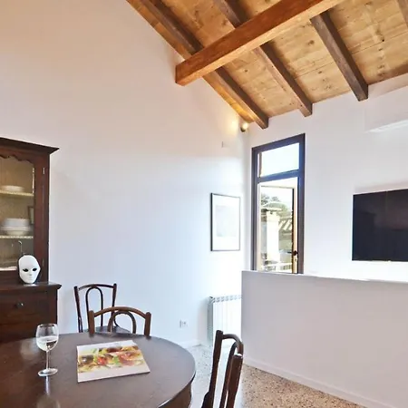 Mellina's Terrace - Stylish House Apartment Venice